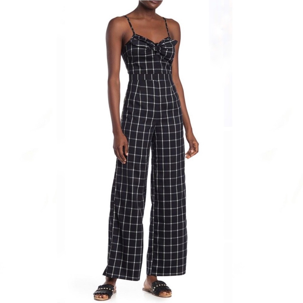 Romeo +Juliet Couture jumpsuit NWT